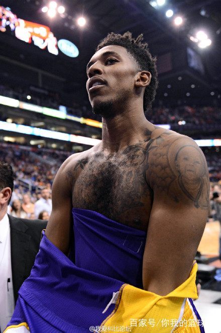 欧冠第6轮战报：阿森纳全胜领跑，拜仁国米等豪强分列前八（欧冠第6轮综述：阿森纳全胜登顶，拜仁国米等豪门占据前八）