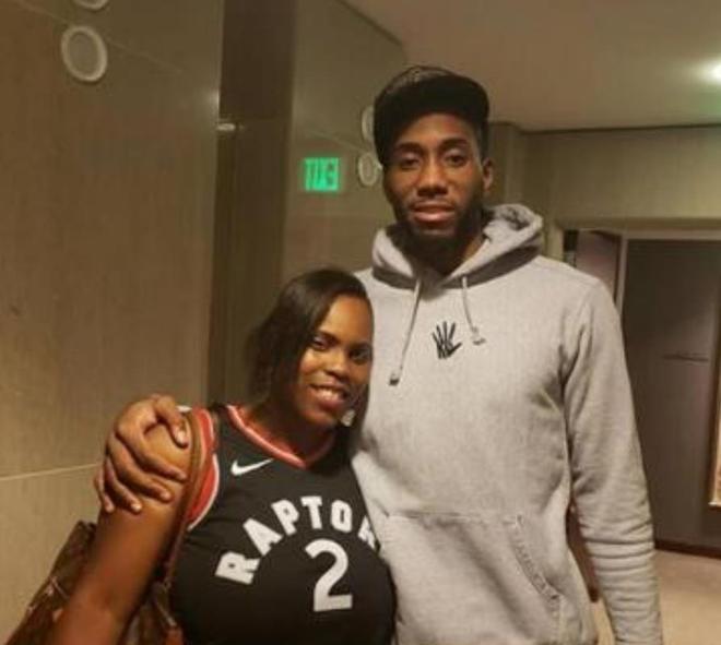 TA：皇马寻求引进后卫和中场；他们愿听取对罗德里戈的报价（TA：皇马计划补强后防与中场，并愿意听取罗德里戈的转会报价）