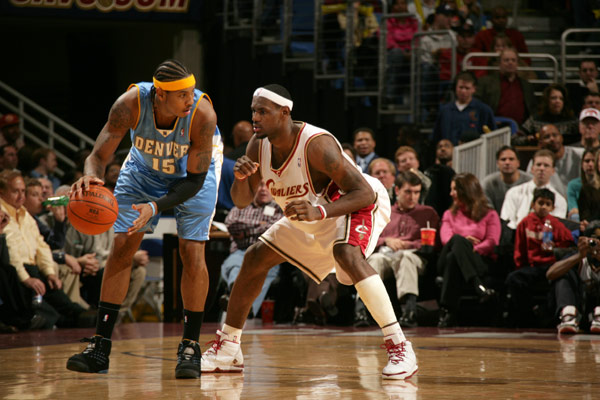 梅州2-2追平英博留住保级希望，奥马尔松破门，马马杜乌龙（梅州2-2战平英博守住保级生机：奥马尔松建功，马马杜自摆乌龙）