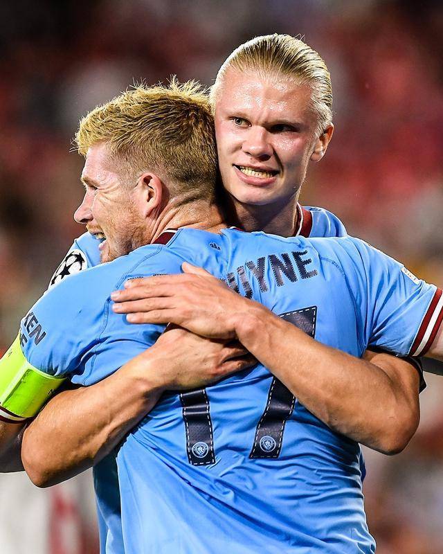 澳超半场：鲁弗推射建功，惠灵顿凤凰暂1-0阿德莱德联（澳超半场战报：鲁弗低射破门，惠灵顿凤凰暂以1-0领先阿德莱德联）