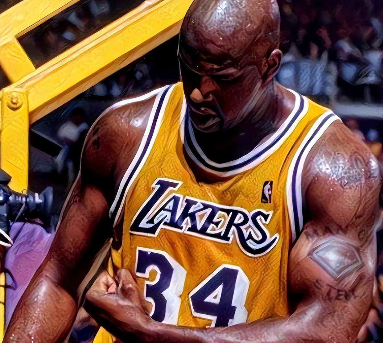 查理-亚当：麦克托米奈的精彩倒钩足以比肩齐达内的天外飞仙（亚当盛赞麦克托米奈：这记倒钩堪比齐达内的天外飞仙）