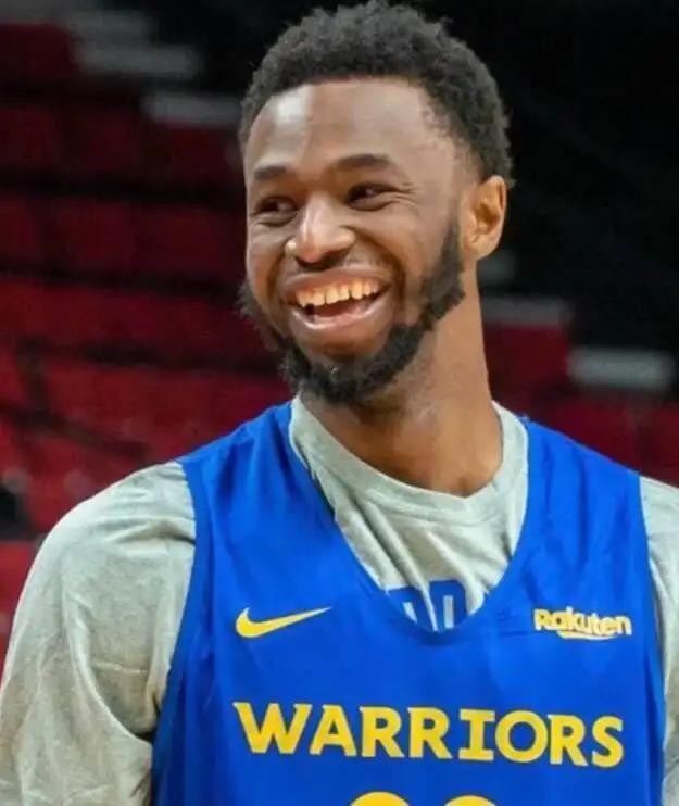 皇马维尼修斯关键进球助球队连胜（维尼修斯关键破门，皇马豪取连胜）