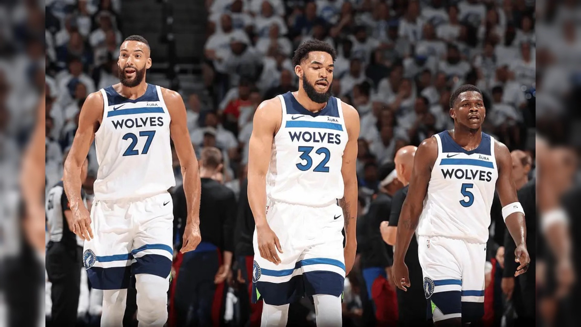 中超赛场争议判罚：VAR判罚引发热议,（中超赛场判罚惹争议：VAR介入成热议焦点）