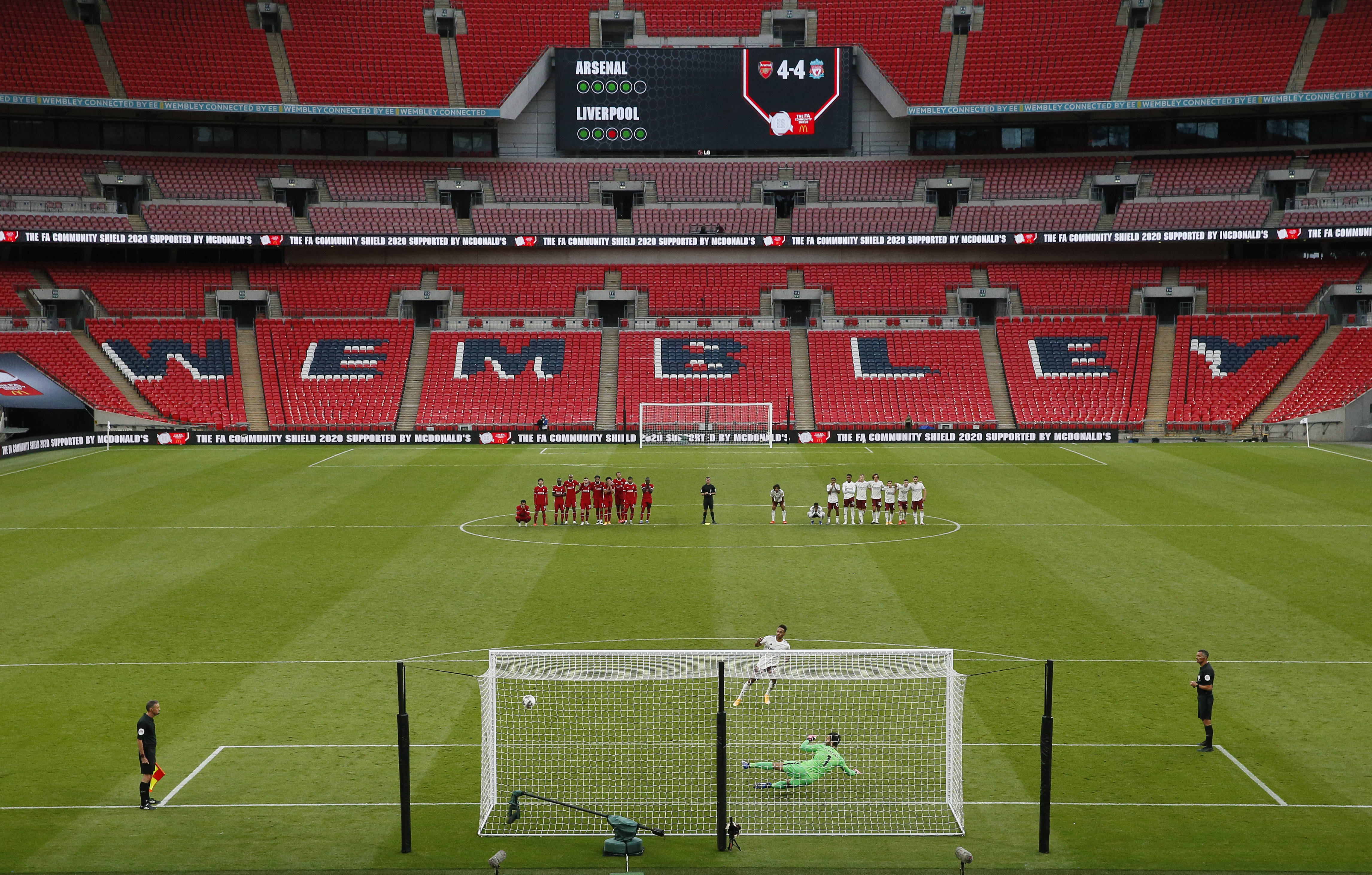 赫伯特·琼斯的篮球生涯回顾（赫伯特·琼斯篮球生涯盘点）