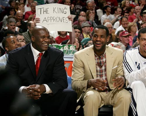 维卡里奥谈被嘘：我为失利承担责任，球迷有权用嘘声表达态度（维卡里奥回应嘘声：输球我担责，球迷有权以嘘声表态）